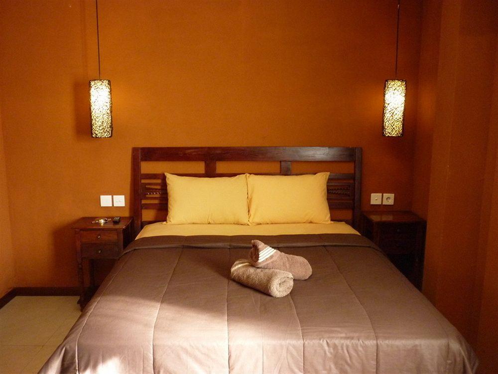 Bemo Corner Guest House Кута Екстер'єр фото
