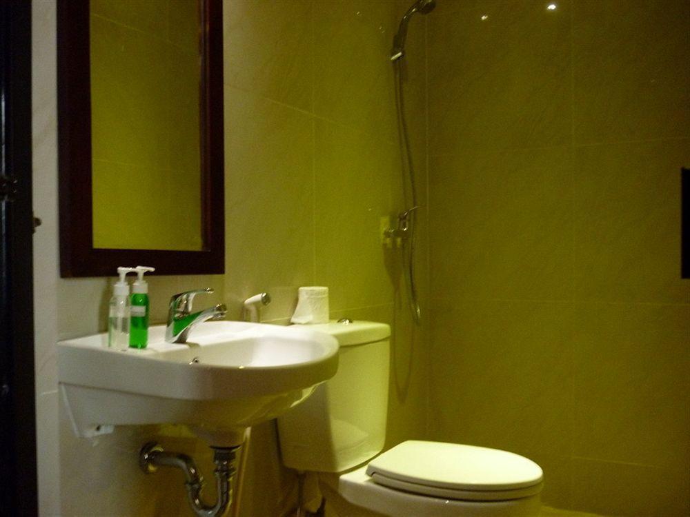 Bemo Corner Guest House Кута Екстер'єр фото