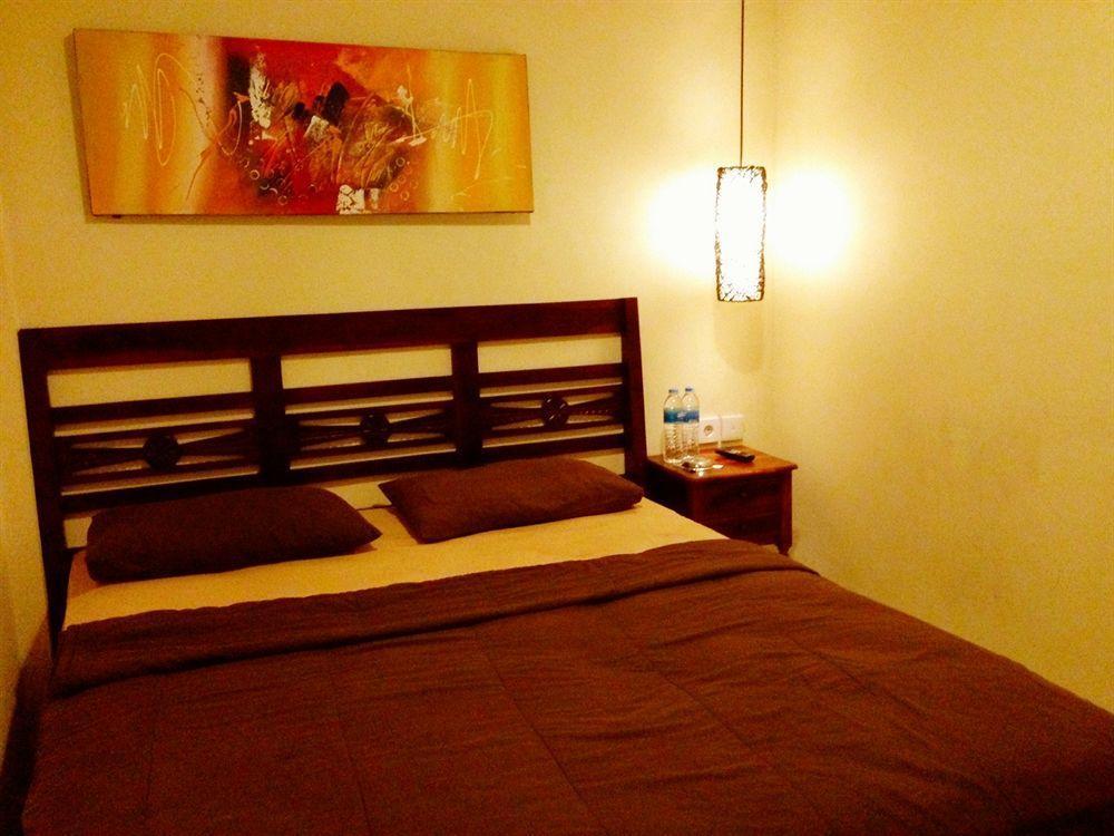 Bemo Corner Guest House Кута Екстер'єр фото