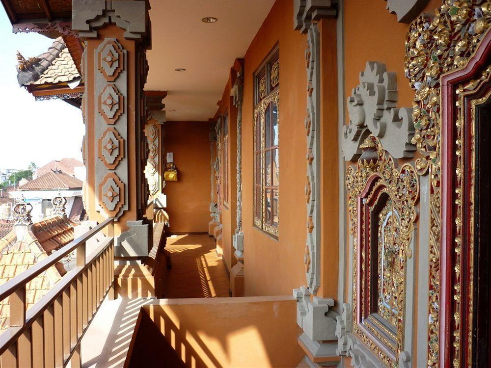 Bemo Corner Guest House Кута Екстер'єр фото