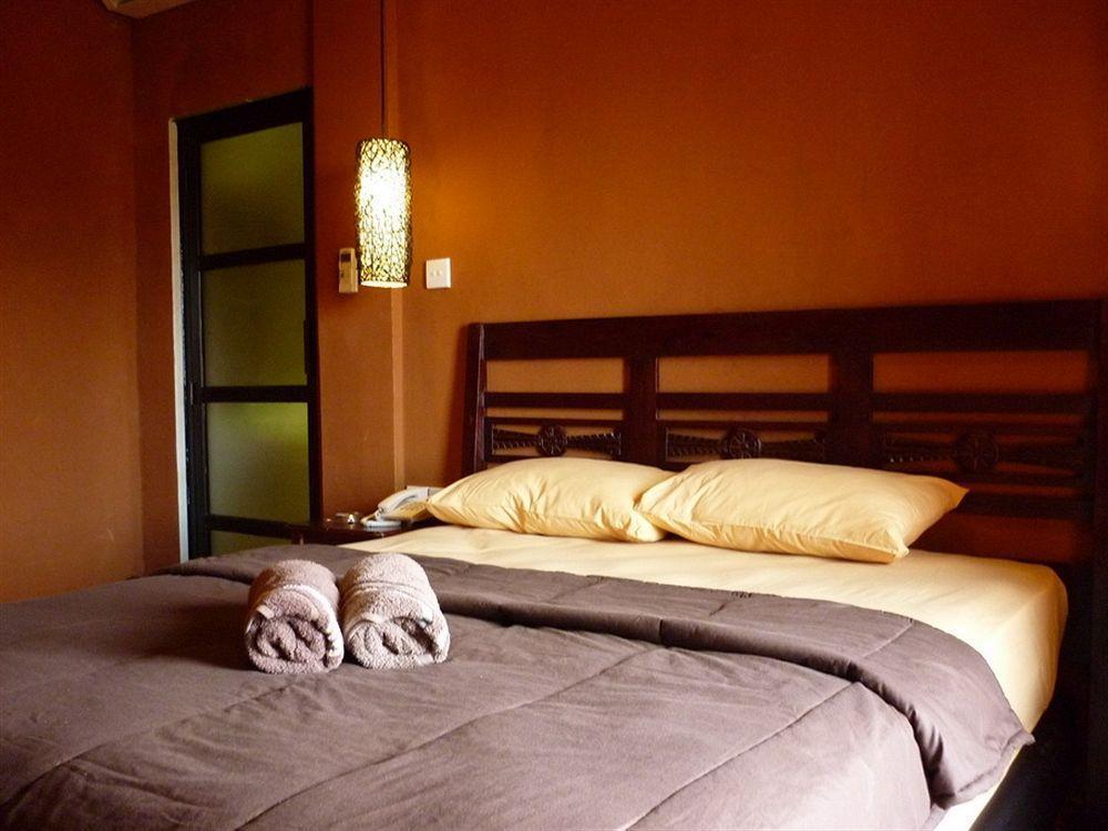 Bemo Corner Guest House Кута Екстер'єр фото