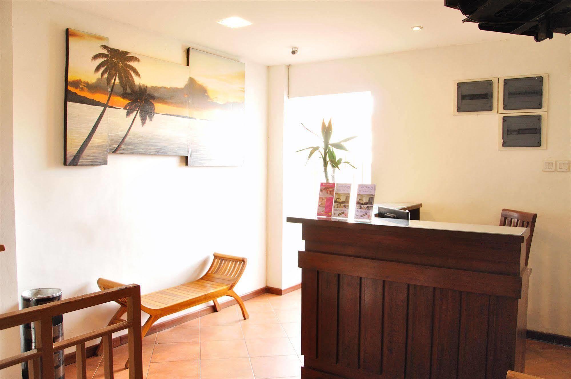 Bemo Corner Guest House Кута Екстер'єр фото